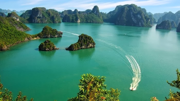 The-beauty-of-Halong-Bay-in-Vietnam_02