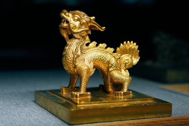 100_antique_mascots_showcased_for_first_time_at_VN_History_Museum_03