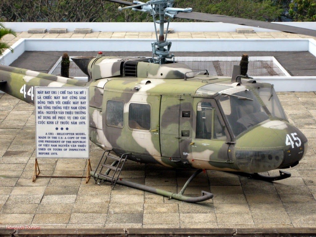 A_visit_to_Saigons_time_capsule_-_Independence_Palace_8